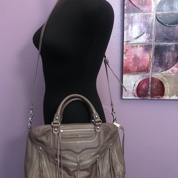 Super Cute Rebecca  Minkoff Crossbody Bag♥️♥️♥️ - Picture 2 of 8